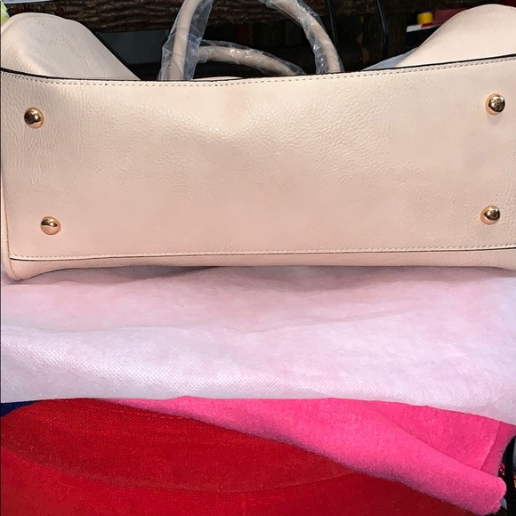 New purse - Picture 6 of 6